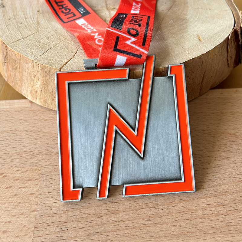 Médaille Métal - Light On Tri