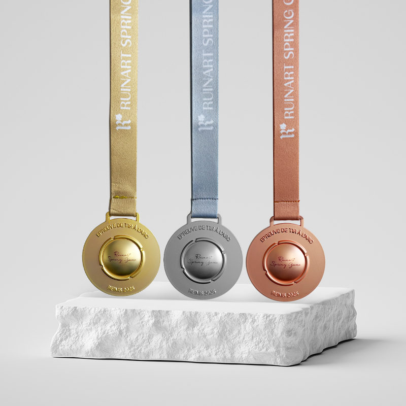 Médaille sur mesure personnalisée métal - Ruinart