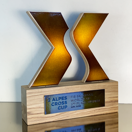 Trophée Personnalisé Bois - 2 Alpes