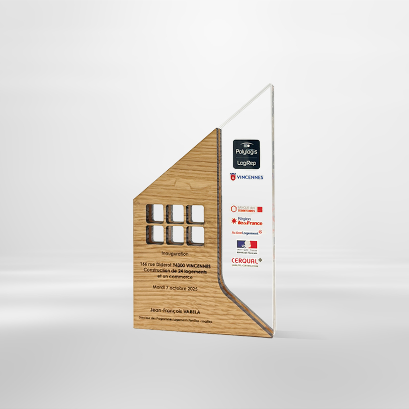 Trophée personnalisé sur mesure bois acrylique - Logirep Vincennes