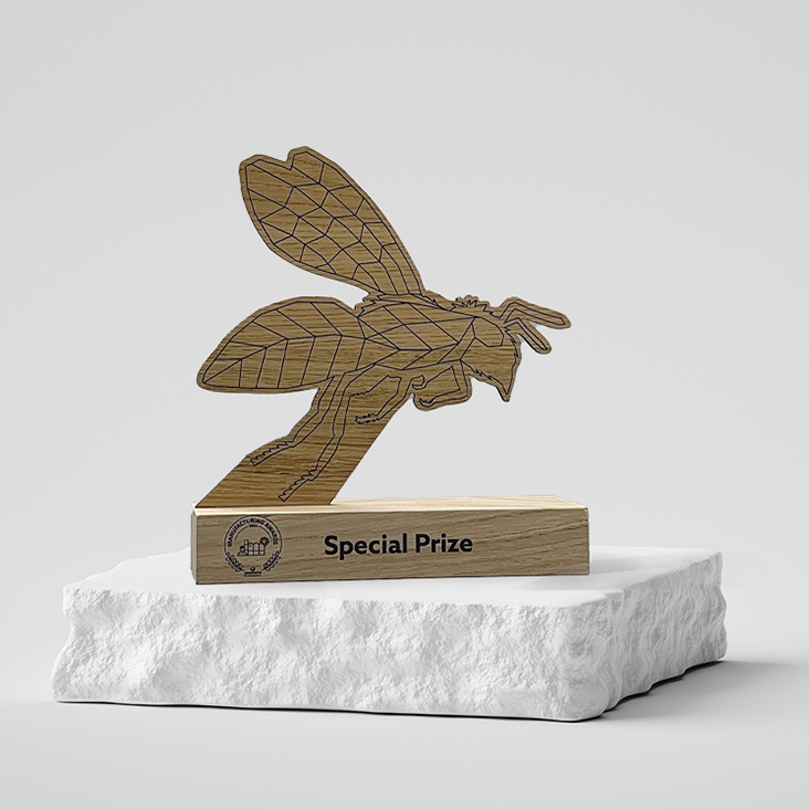 Trophée personnalisé sur mesure bois - Roquette Abeille