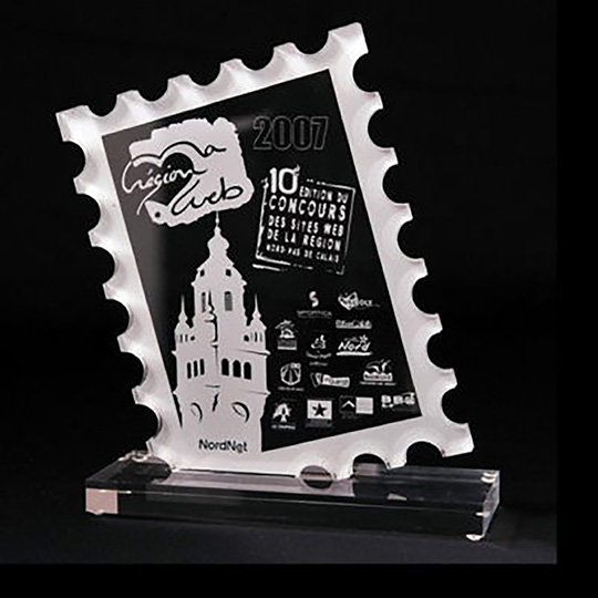 Trophée Plexiglass Personnalisé - Timbre