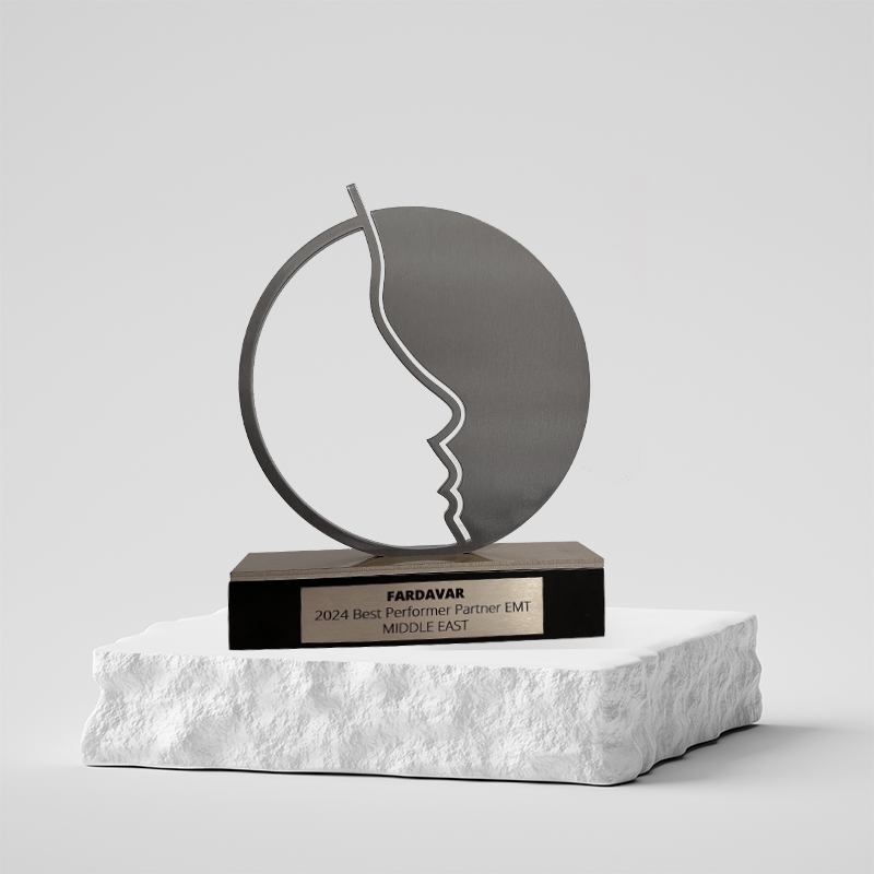 Trophée sur mesure acrylique alu bois - Diagast