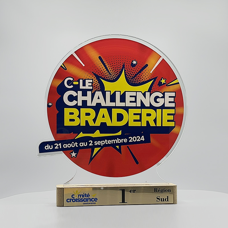 Trophée sur mesure acrylique - Castorama