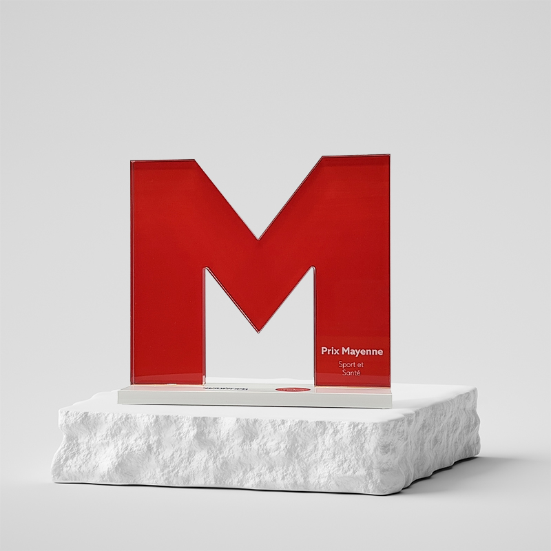 Trophée sur mesure personnalisé acrylique - La Mayenne