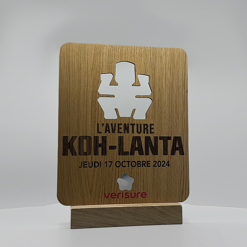 Trophée sur mesure personnalisé Bois - Koh Lanta